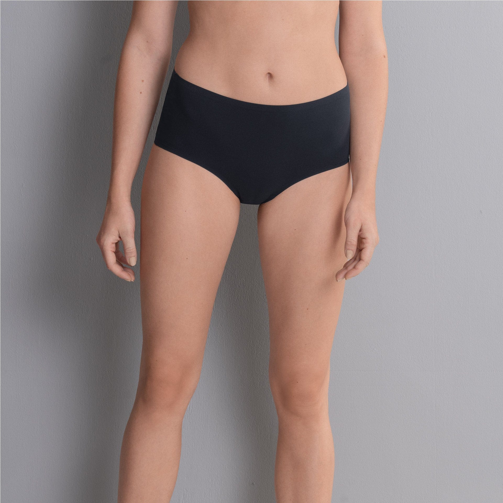 Essentials Taille Slip 1343 Zwart