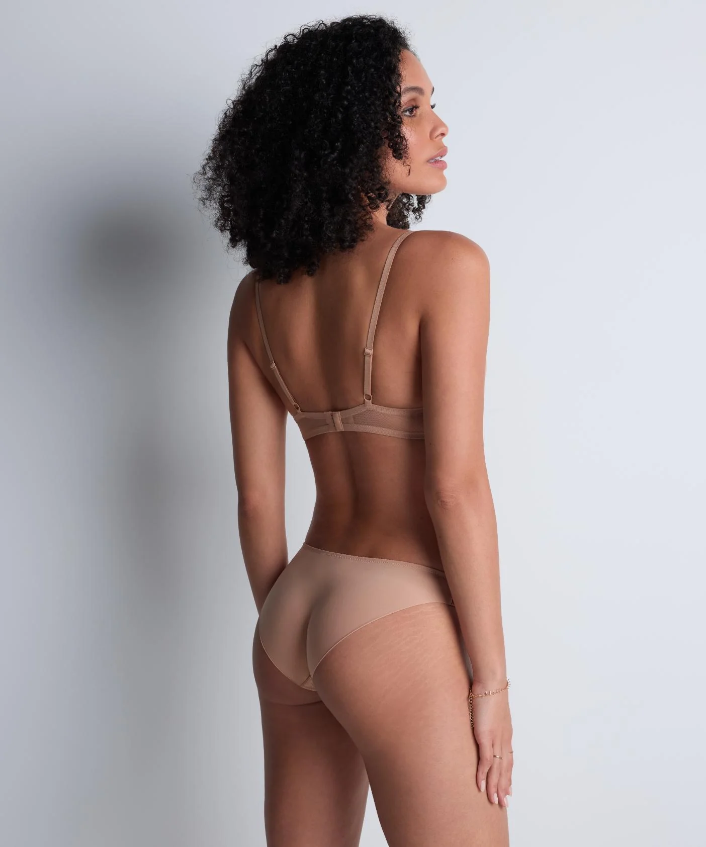 Sheer Emotion Rio Slip 4M22 Sand - Image 4
