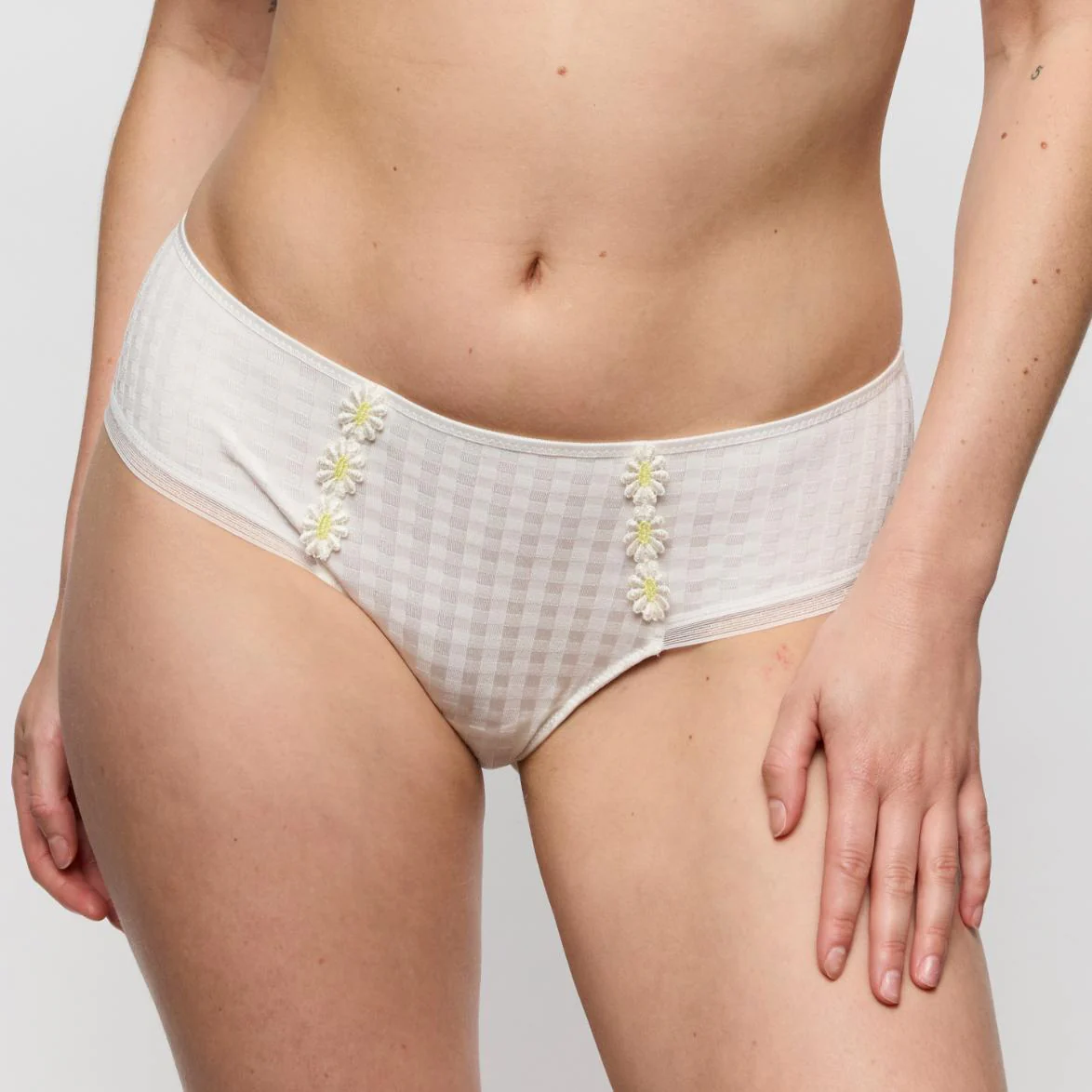 Avero Hipster 0500415 Ivory Petal - Image 2
