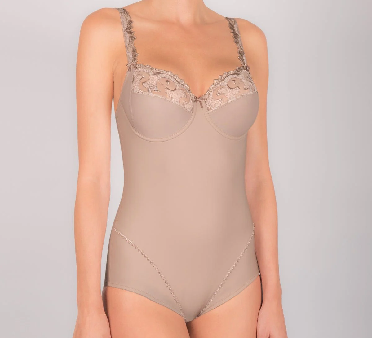 Rhapsody Body met Beugel 0251210 531 light taupe