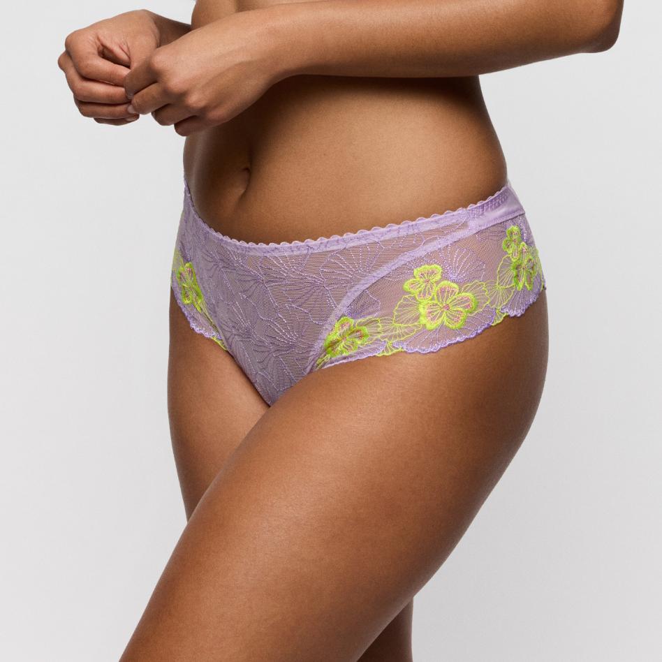 Ixia Luxe String 0663601 Wisteria