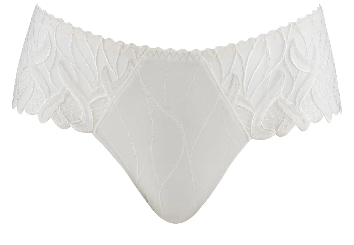 Julia Short 47740 477 NACRE