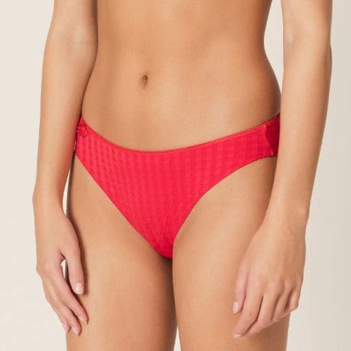 Avero Rio Slip  0500410 Scarlet