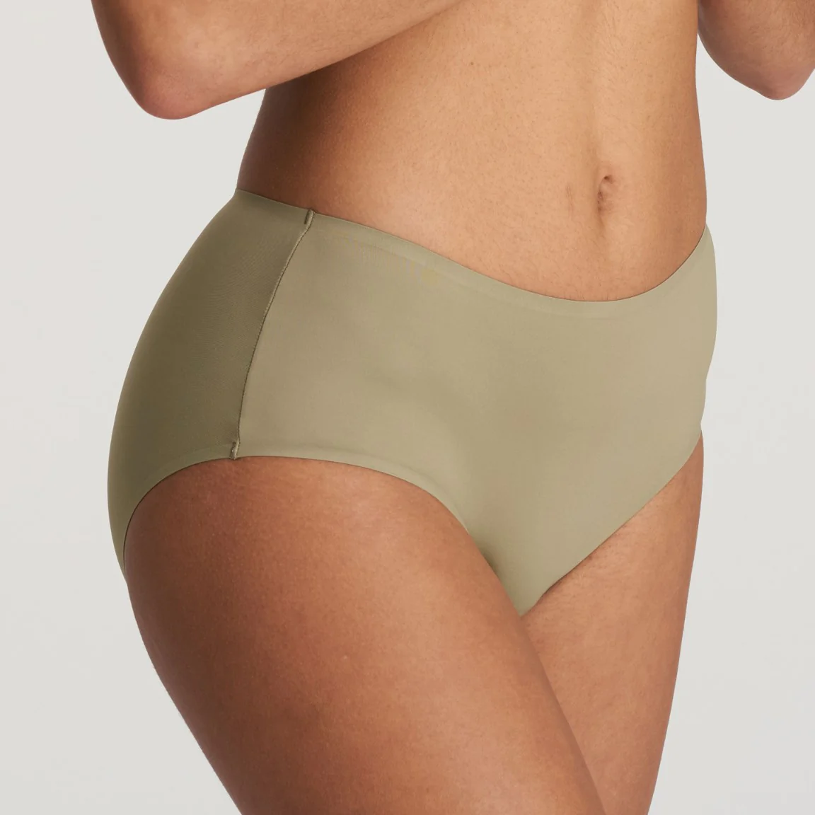 Color Studio Short 0521513 Golden Olive