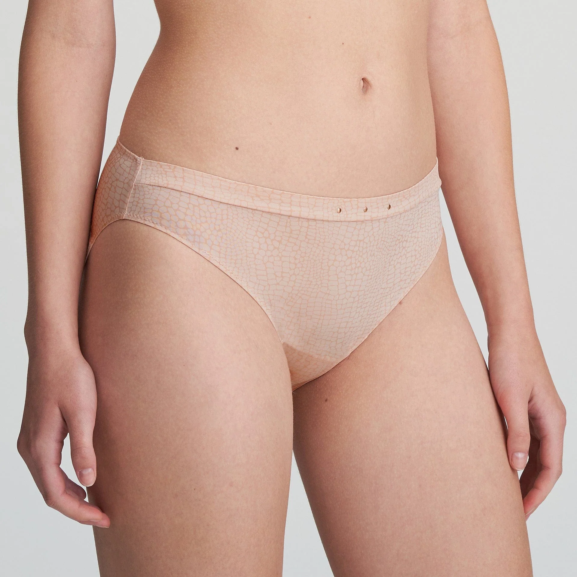 William Rio Slip 0522020 Silky Tan