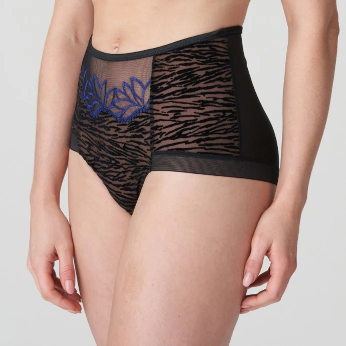Cheyney Short 0563452 Sultry Black