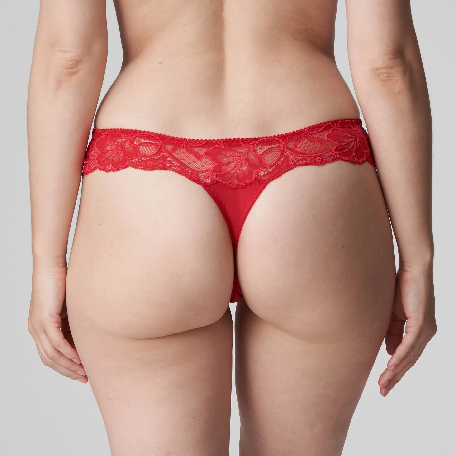 Madison String 0662125 Scarlet - Image 3