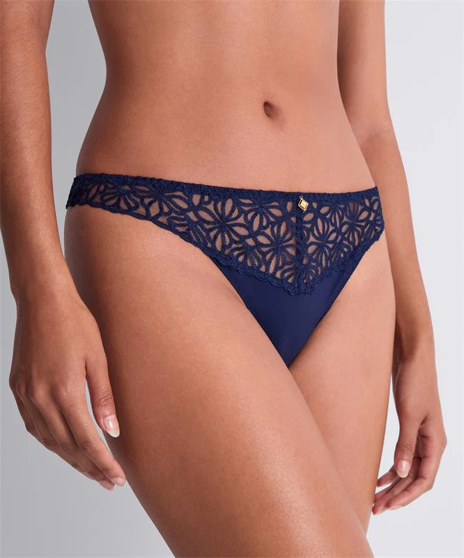 Secret Memories String 6F26 Deep Blue