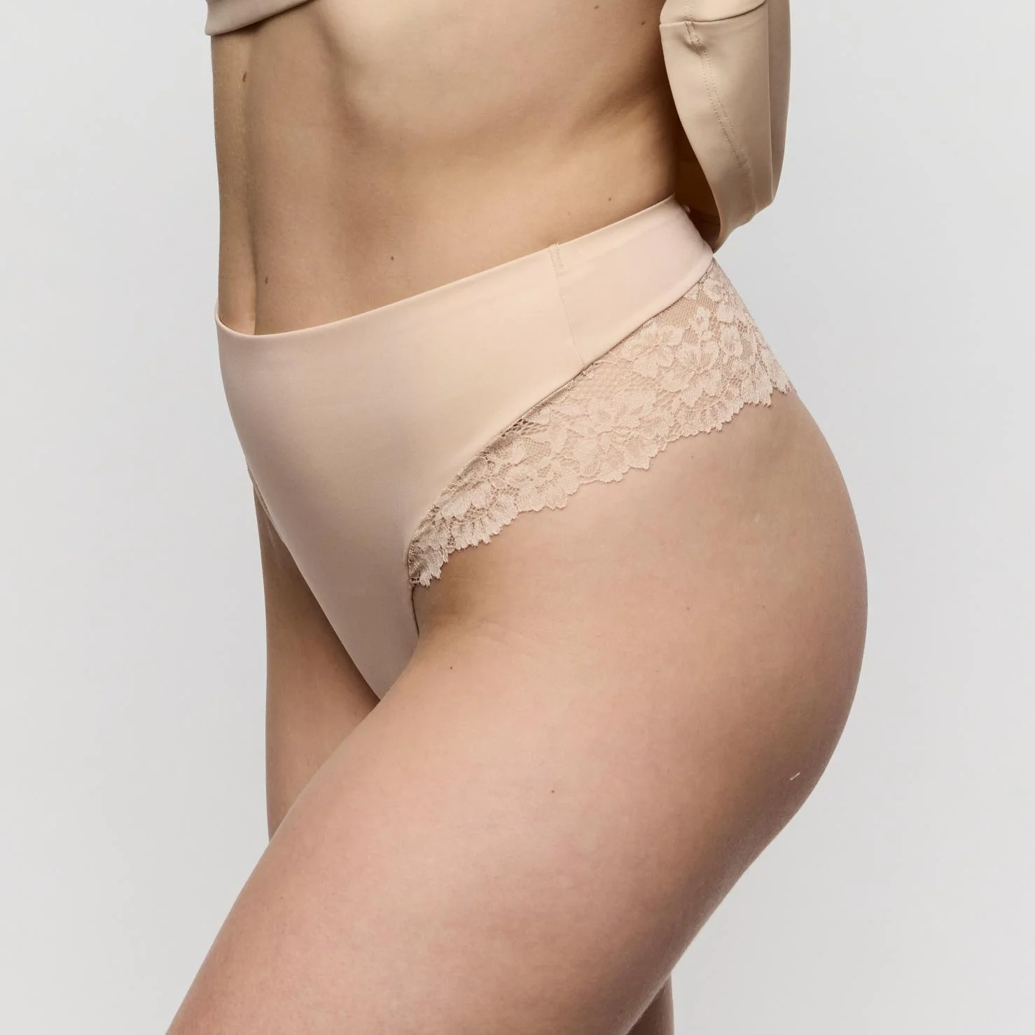 Soft Studio String 0603041 Caffe Latte