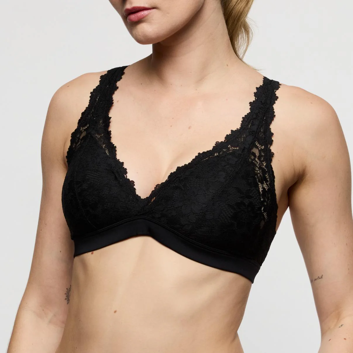 Soft Studio Voorgevormde Bralette 0103044 Zwart - Image 2