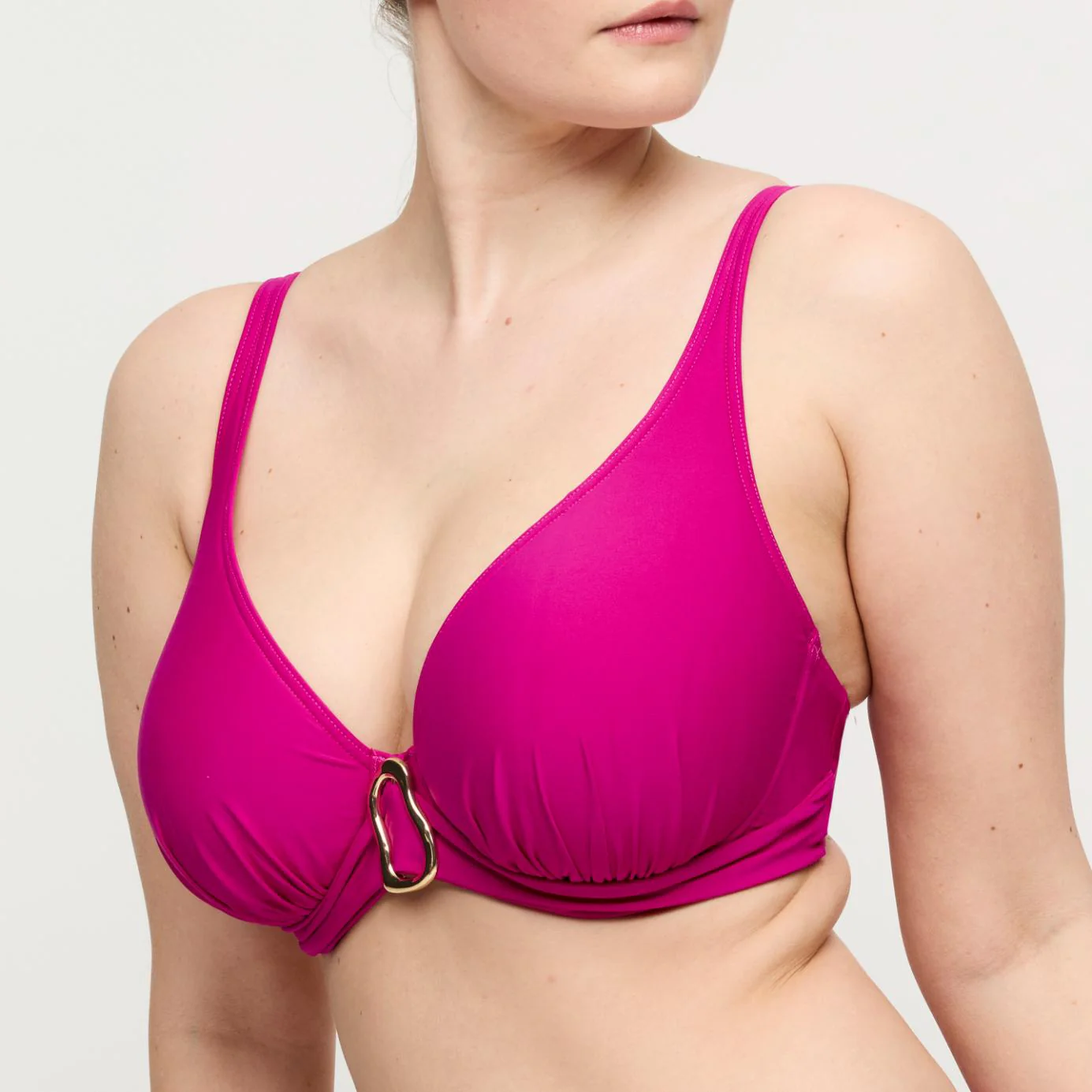 Uvita Voorgevormde Plunge Bikini Top 4013519 Deep Magenta - Image 3
